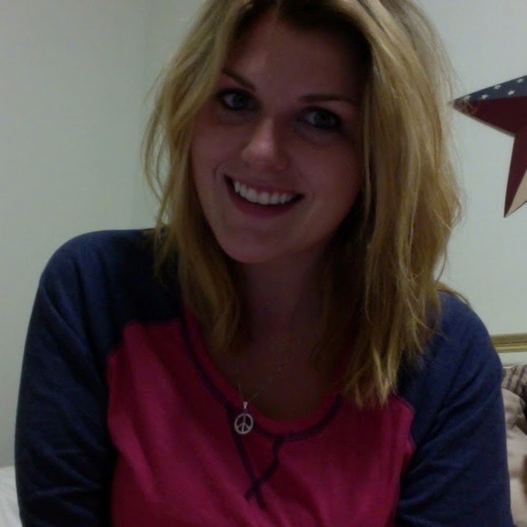 Meet your Posher, Jaclyn - Picture 1 of 1